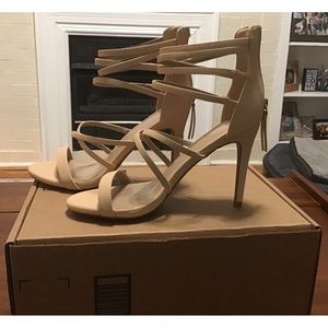 Dream Pairs Nude Strappy Heels, Size 9